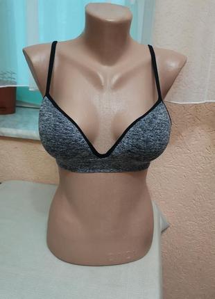 Спортивний топ, ліф