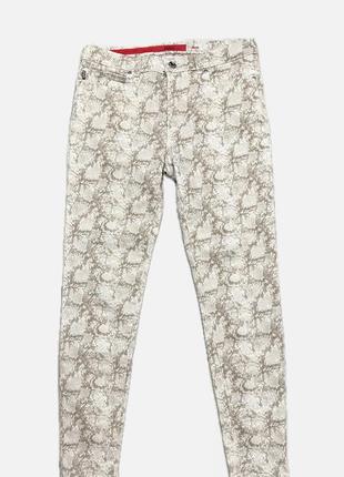 Бежеві/ білі штани скіні зі зміїним принтом hugo boss charlie super skinny fit mid rise 29/32