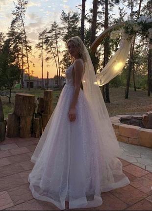 Весільна сукня