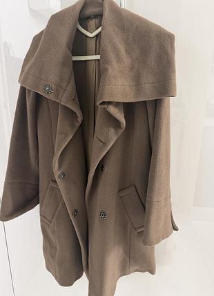 Жіноче пальто розмір с- м