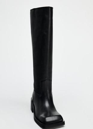 Шкіряні чоботи з квадратним носком zara