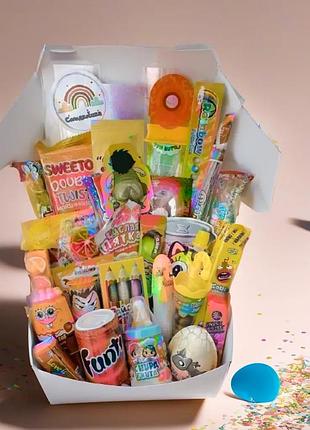 Уникальный подарочный набор с конфетами и яркой игрушкой, сладкий подарок для ребенка, угощения для детей