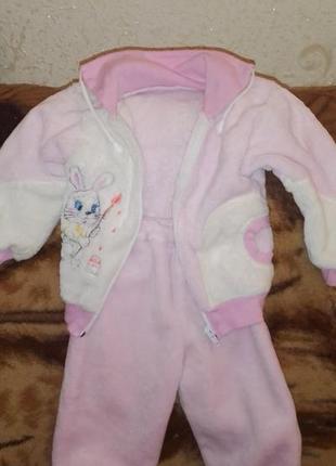 Теплый костюм на девочку
