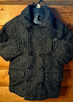 Модное зимнее пальто на мальчика baby gap