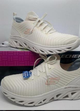 Skechers нові кросівки.