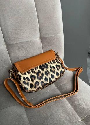 Жіноча сумка michael kors із еко-шкіри, впишеться у ваш повсякденний гардероб чи стане чудовим доповненням до образу.2 фото