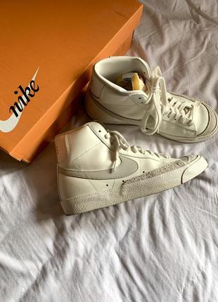 Высокие кеды кроссовки блейзера blazer mid «77»