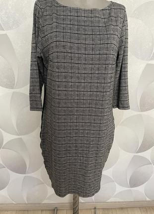 Платье в клетку