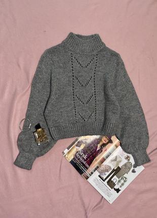 Красивый свитер