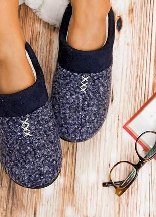 Тапочки isotoner memory foam (р 36,5-37)