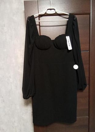 Брендовое новое красивое платье р.14-16.