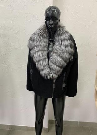 Косуха з кашеміру з знімним хутром чорнобурки