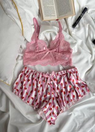 Женская соблазнительная пижама