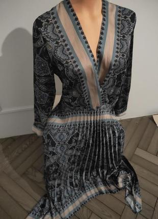 Не одевали платье праздничное👜