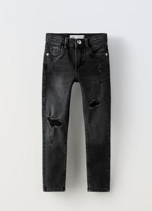 Клевые джинсы zara для стильной девочки на 7-8 лет.