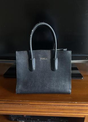 Черная оригинальная сумка furla