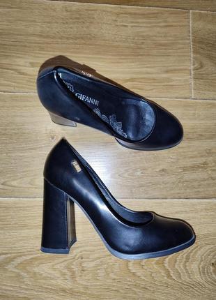 Новые женские туфли р.35,36,37,39,40