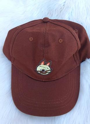 Кепка коричневая с вышивкой заяц funimation