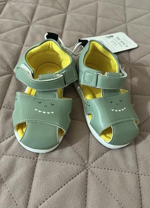 Босоніжки waikiki