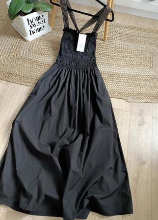 Чорна бавовняна сукня з контрастними строчками від zara, розмір xs