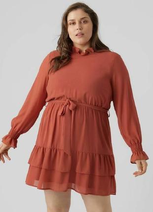 Дневное платье - блейзер 48 р. vero moda
