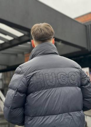 Зимова темно синя куртка пуховик тепла hugo boss5 фото