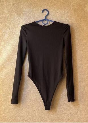 Боди от prettylittle thing