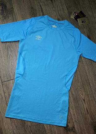 Спортивна термо футболка umbro
