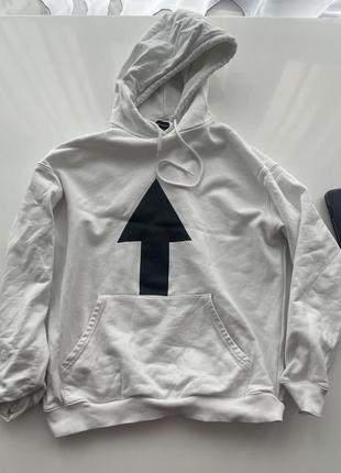 Белая толстовка balenciaga