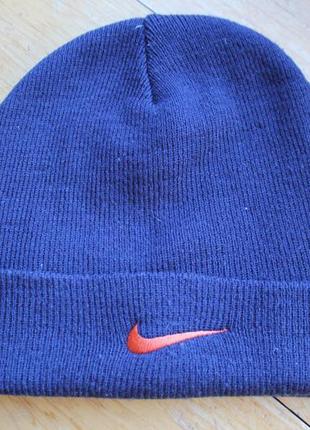 Винтажная шапка nike vintage