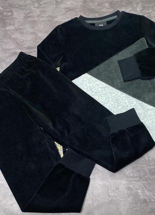 Спортивный костюм