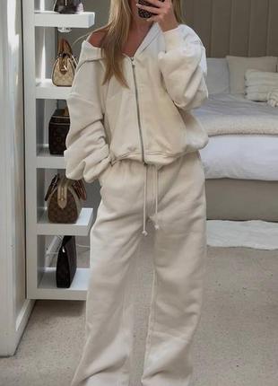 Молочний спортивний костюм zara / молочный спортивный костюм зара