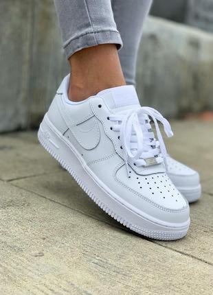 Кросівки від nike air force 1