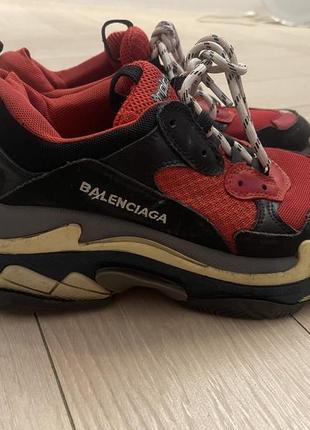 Balenciaga кросівки tripl s
