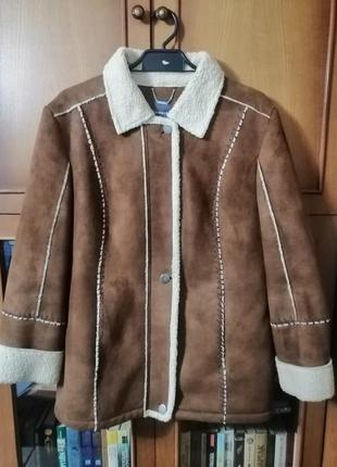 Дублянка жіноча зі штучного хутра avitano розмір 46 евро.