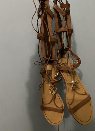 Босоножки 38 valentino оригинал натуральная кожа