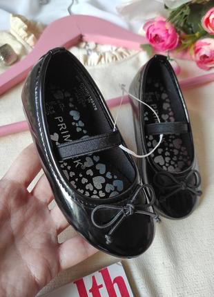 Детские туфли под лаковую эко кожу черного цвета обуви для девочек