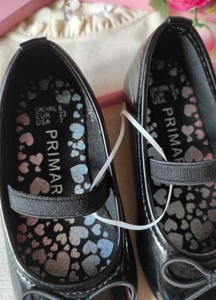 Детские туфли под лаковую эко кожу черного цвета обуви для девочек