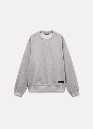 Плюшевий світшот оверсайз з етикеткою zara
