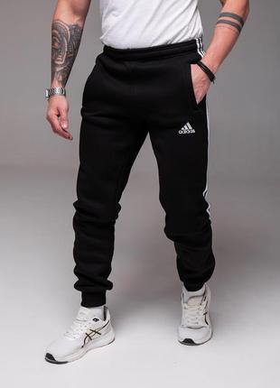 Утепленные мужские спортивные штаны adidas черные на манжете