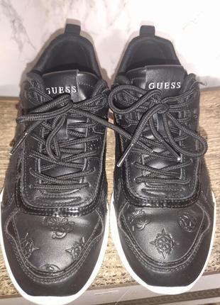 Кроссовки guees 37р