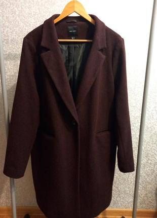 Пальто,трендове пальто бургунді