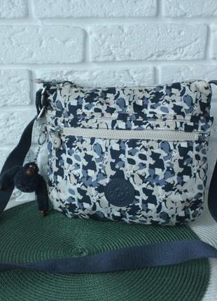 Сумка kipling, оригінал. з мавпочкою підвіскою.