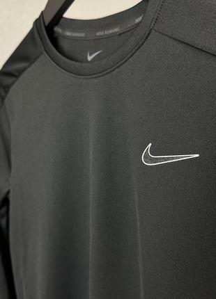 Жіночий лонгслів nike оригінал з нових колекцій.3 фото