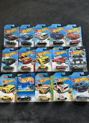 Hot wheels мейн bugatti golf mercedes th datsun audi mustang vw mini
