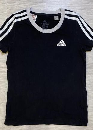 Футболка adidas, оригінал, 9/10 років