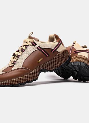 Кроссовки jacquemus x nike air humara 'brown'