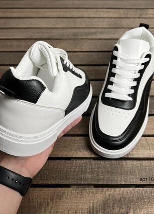 Мужские кроссовки кеды на утолщенной подошве 40-45 чёрно-белый мужественный кроссовки кед