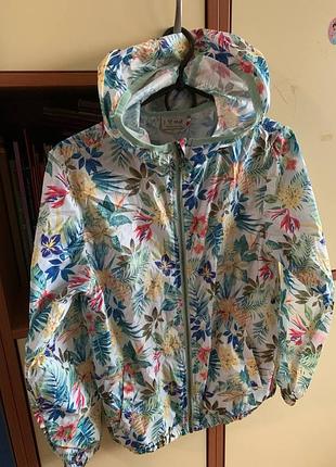 Легка дитяча вітрівка