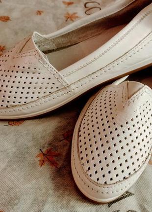 Шикарні шкіряні жіночі літні мокасини.